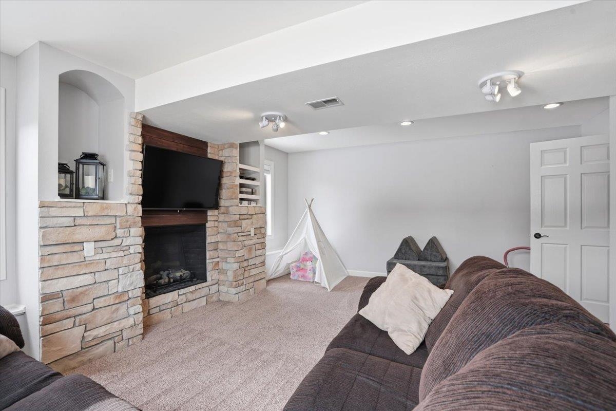 124 Cedar Street Brooklyn, WI 53521 - Photo 33 of 62