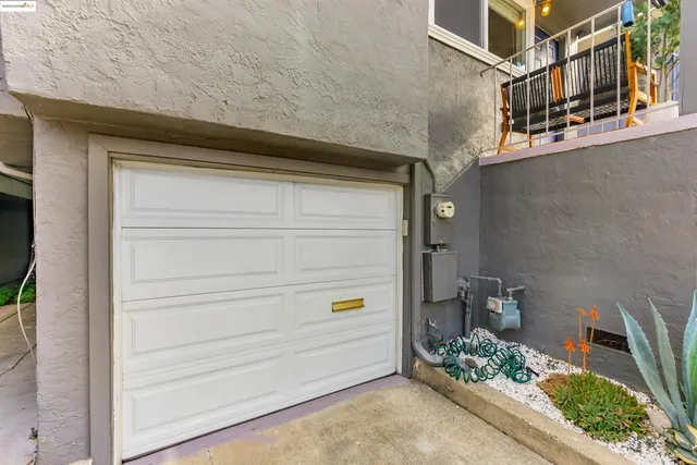 $879,000 | 964 61st Street, Oakland, CA 94608