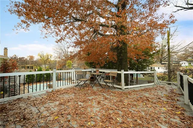 $359,000 | 10128 Nall Avenue, Overland Park, KS 66207