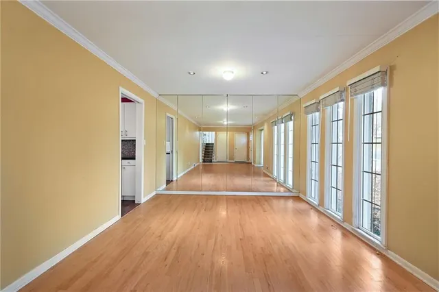 $359,000 | 10128 Nall Avenue, Overland Park, KS 66207