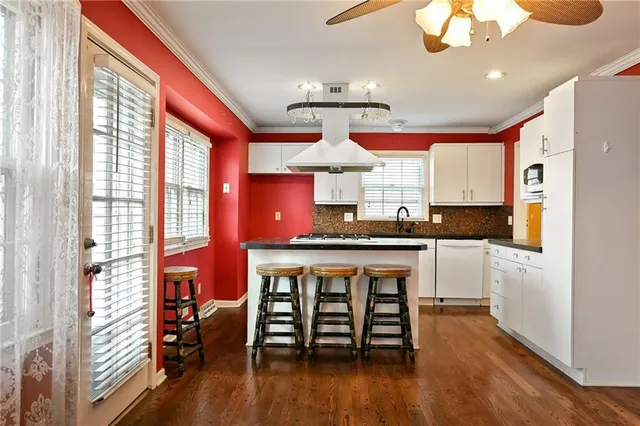 $359,000 | 10128 Nall Avenue, Overland Park, KS 66207