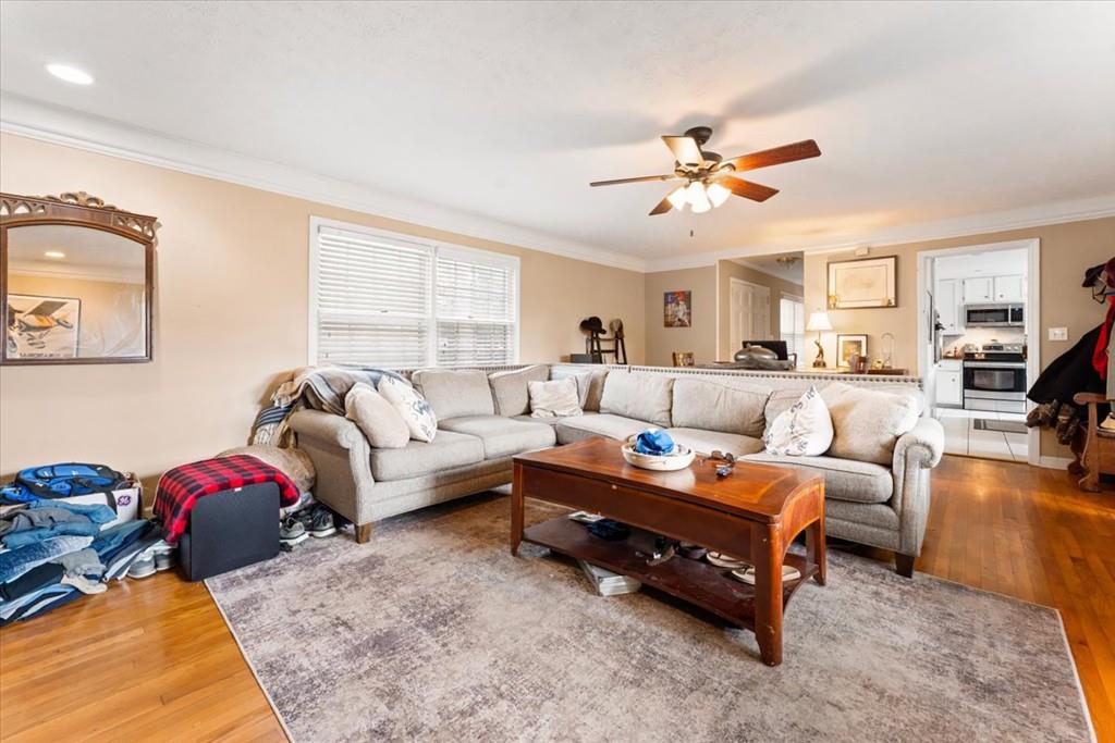 595 Hembree Road Roswell, GA 30076 - Photo 9 of 29 Gallery Image 9