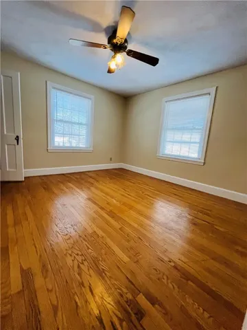 $1,600 | 184 Vincent Avenue, East Providence, RI 02914