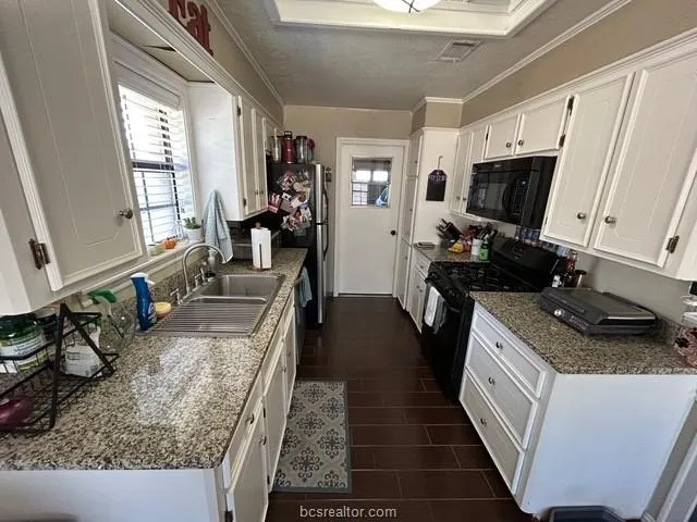 $1,900 | 3917 Seminole Court, Bryan, TX 77802