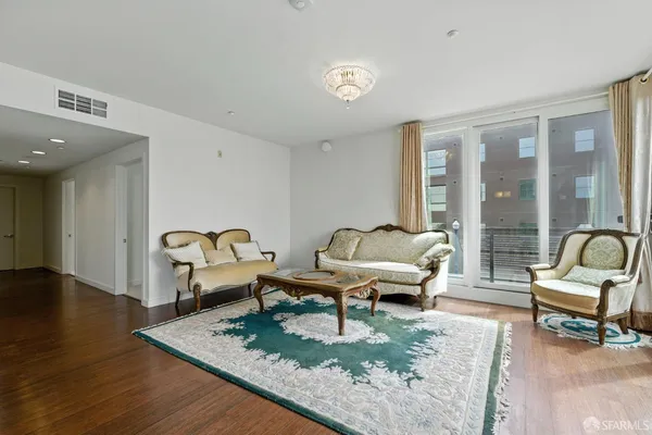 $739,000 | 50 Jerrold Avenue, Unit 215, San Francisco, CA 94124
