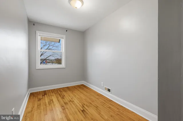 $2,000 | 811 Mildred Avenue, Dundalk, MD 21222