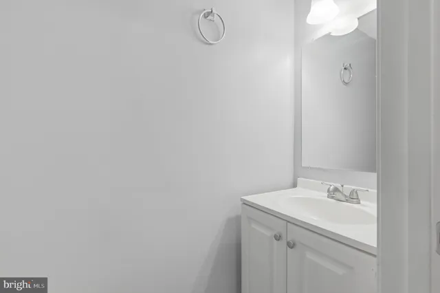 $2,000 | 811 Mildred Avenue, Dundalk, MD 21222