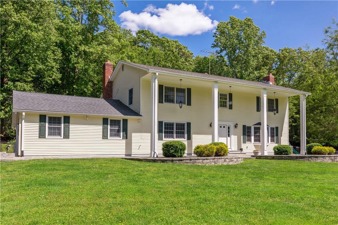 Stately beauty that everyone in Yorktown will recognize.