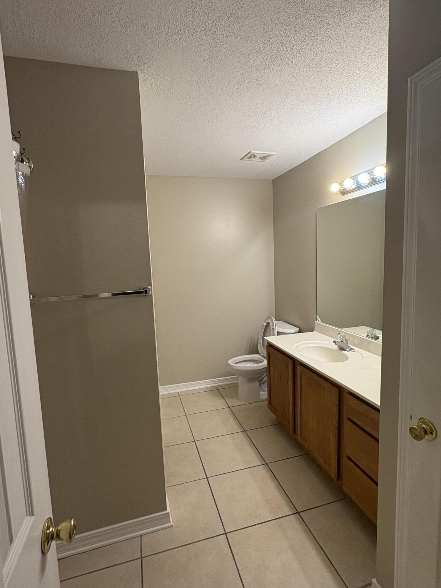 2877 Aplin Road Crestview, FL 32539 - Photo 11 of 13 Master Bath