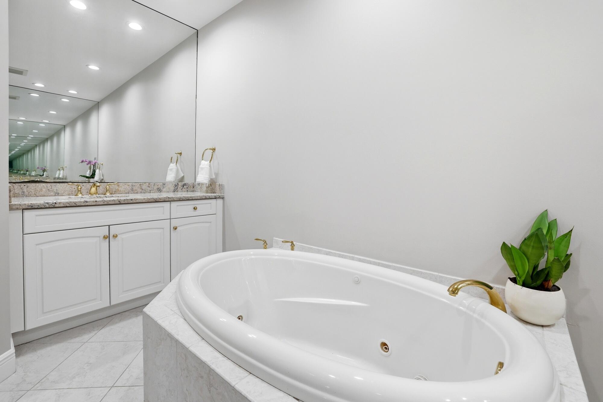 9483 166th Way North Jupiter, FL 33478 - Photo 15 of 48 18_0h8a5856