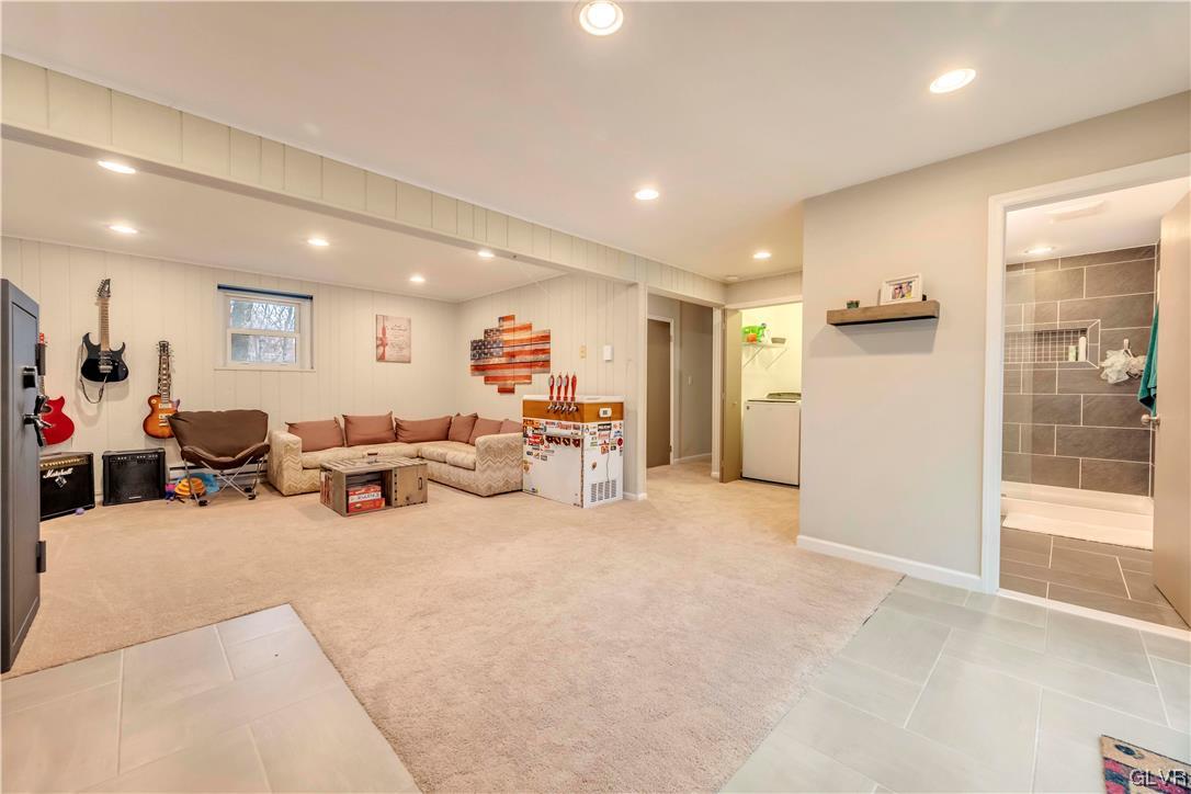 2559 Mountain Road Slatington, PA 18080 - Photo 15 of 32 a living room with furniture and a large window