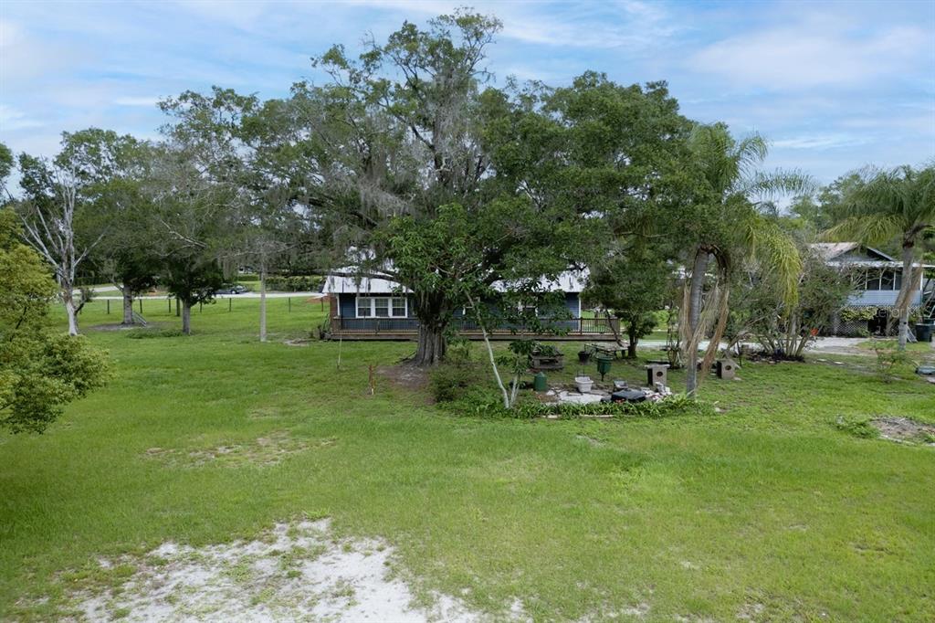 17321 Simmons Road Lutz, FL 33548 - Photo 29 of 40