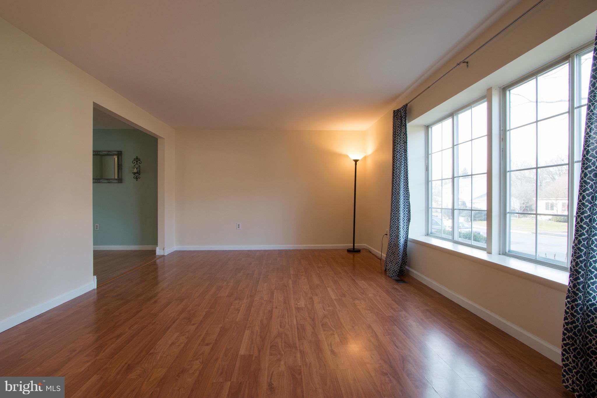 561 Wellington Road Harrisburg, PA 17109 - Photo 8 of 29 Gallery Image 8
