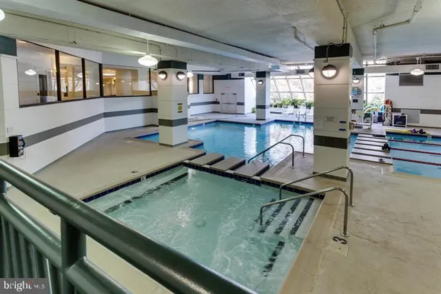 $2,000 | 205 Yoakum Parkway, Unit 204, Alexandria, VA 22304