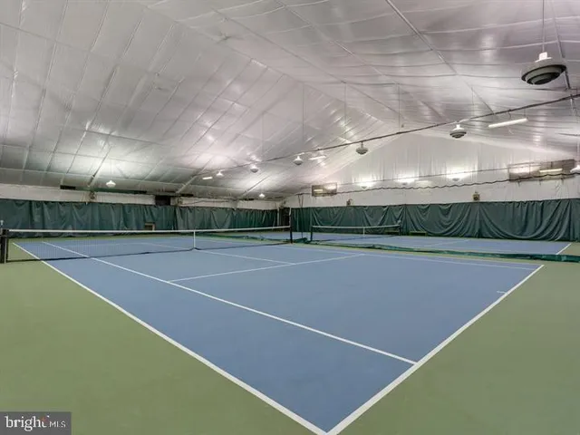 $2,000 | 205 Yoakum Parkway, Unit 204, Alexandria, VA 22304