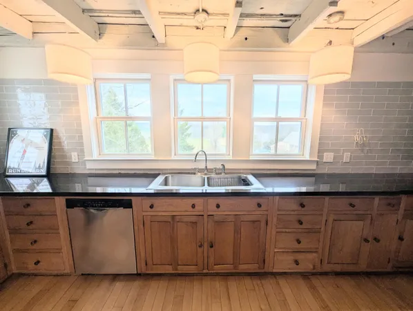 $2,500 | 33 Old Cemetery Road, Peacham, VT 05862