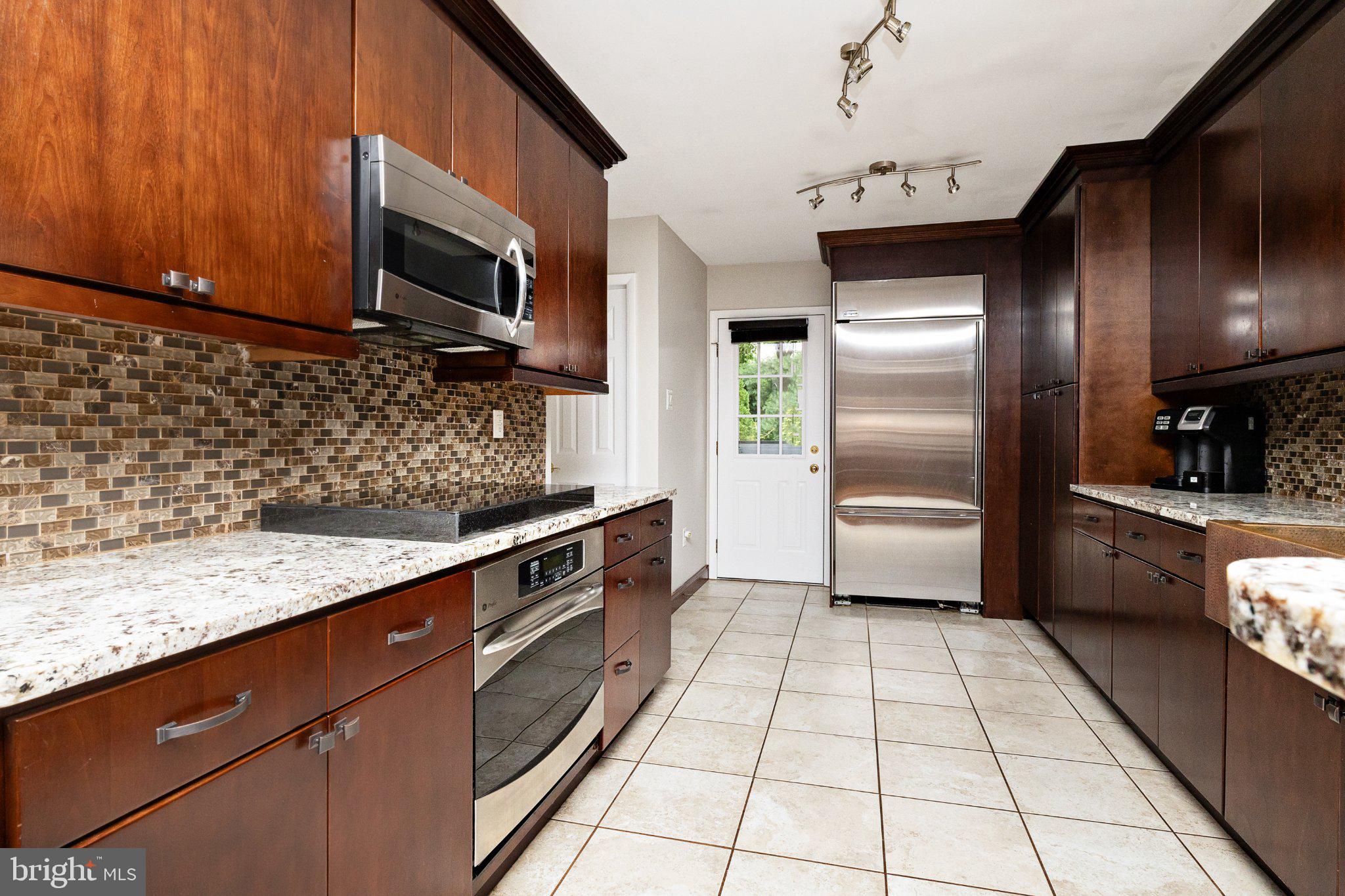 1828 Kings Highway Haddon Heights, NJ 08035 - Photo 22 of 83 Kitchen