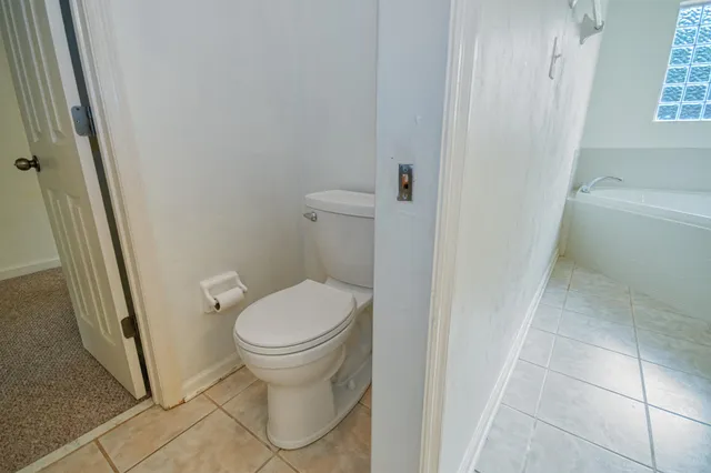 $159,900 | 3400 Old Bainbridge Road, Unit 201, Tallahassee, FL 32303