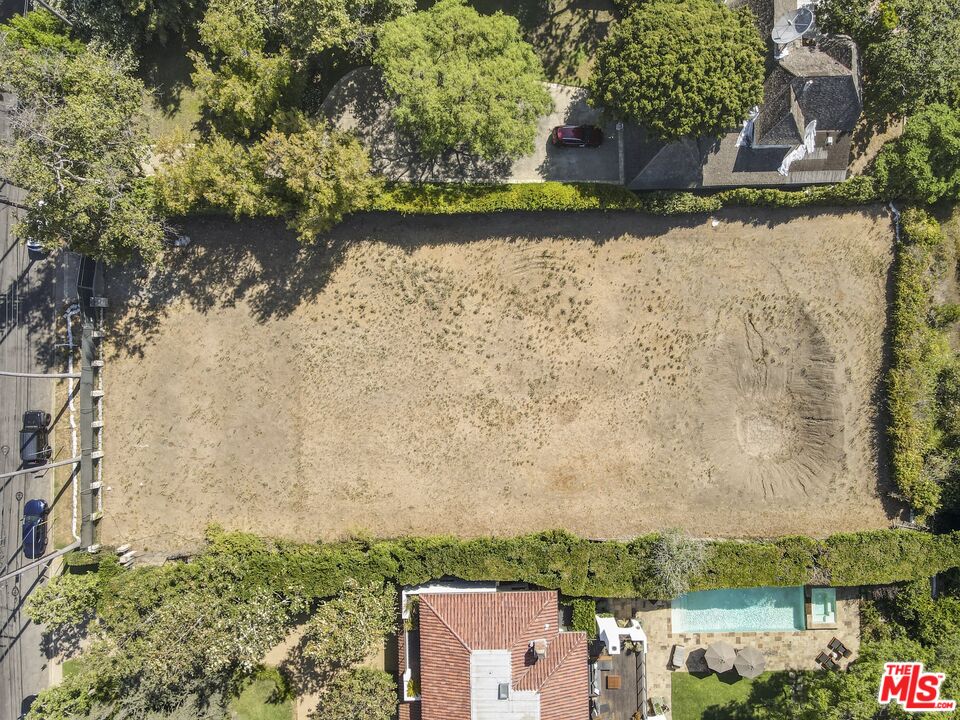 287 South Rockingham Avenue Los Angeles, CA 90049 - Photo 17 of 19 Gallery Image 17