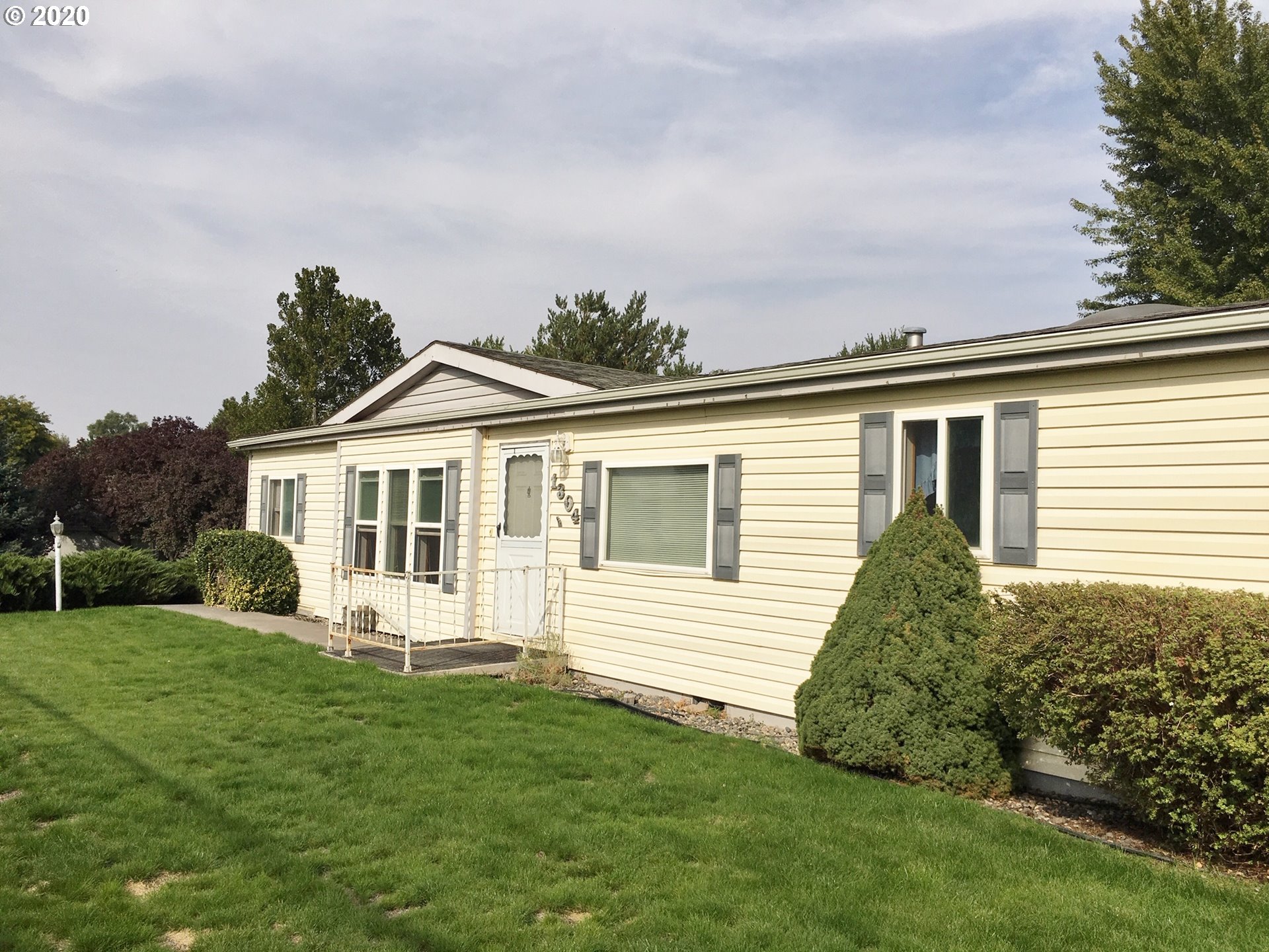 1304 Southwest 37th Street Pendleton, OR 97801 - Photo 1 of 23