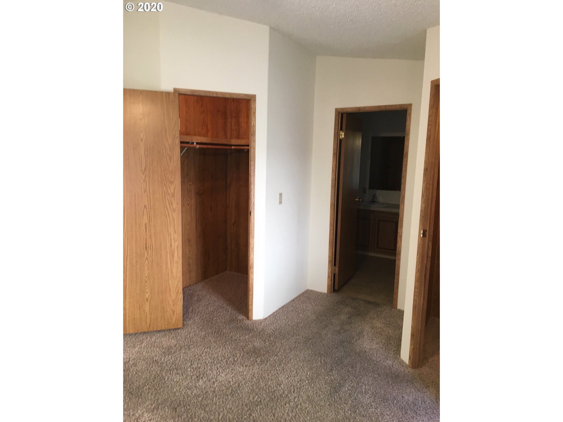 1304 Southwest 37th Street Pendleton, OR 97801 - Photo 13 of 23