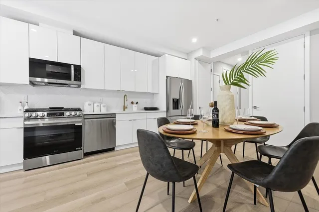 $699,000 | 134 New York Avenue, Unit 1, Jersey City, NJ 07307