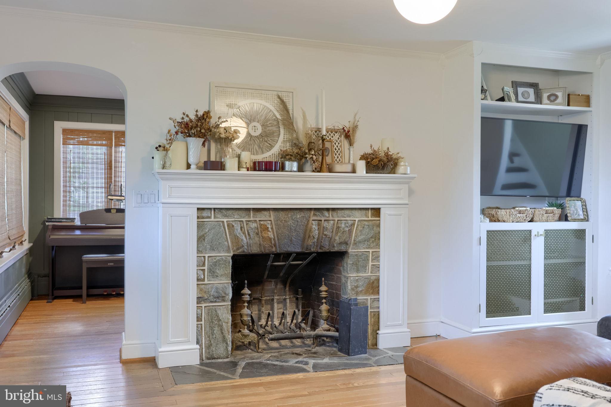 1709 Ridgeview Avenue Lancaster, PA 17603 - Photo 13 of 77 Charming living space with a cozy fireplace.
