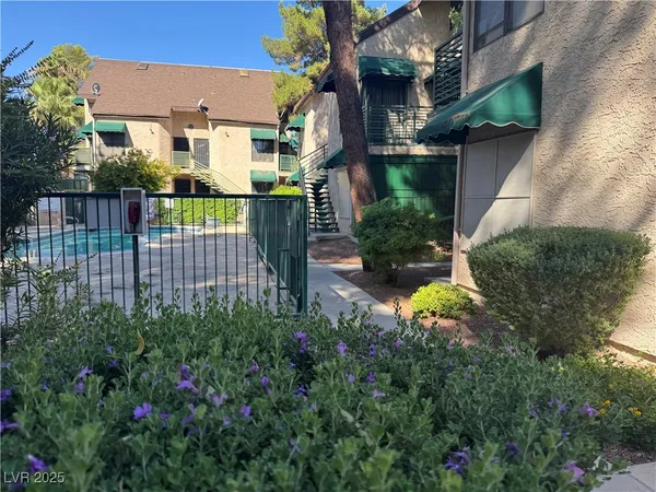 $1,040 | 520 Elm Drive, Unit 103, Las Vegas, NV 89169