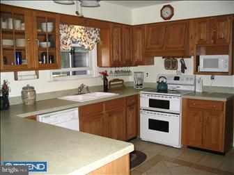 105 Peach Road Evesham, NJ 08053 - Photo 5 of 12 Kitchen