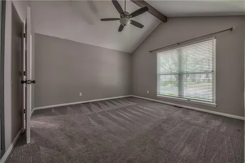 $330,000 | 10781 Oakmont Street, Overland Park, KS 66210