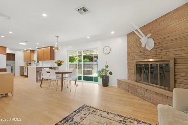 $3,500 | 1021 West Las Palmaritas Drive, Phoenix, AZ 85021