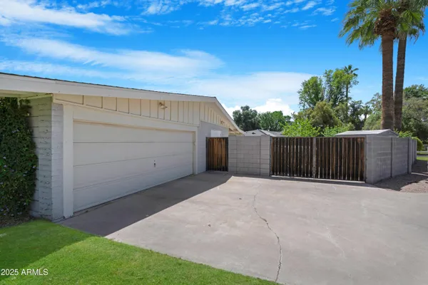 $3,500 | 1021 West Las Palmaritas Drive, Phoenix, AZ 85021