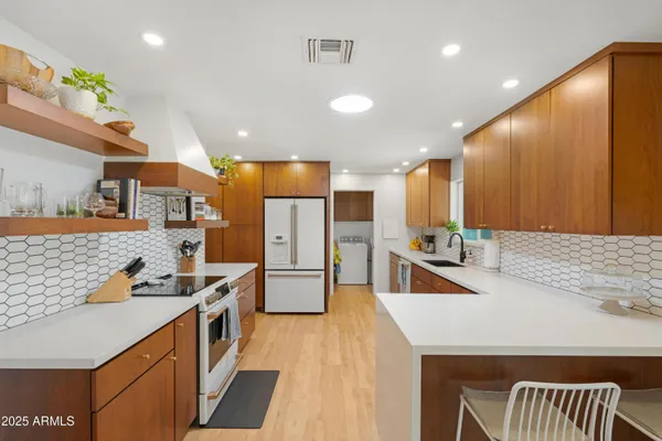 $3,500 | 1021 West Las Palmaritas Drive, Phoenix, AZ 85021