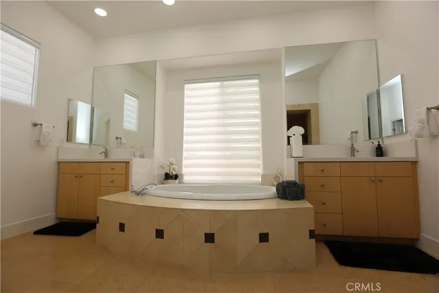 $1,100,000 | 14 Calle Lantana, Palm Desert, CA 92260