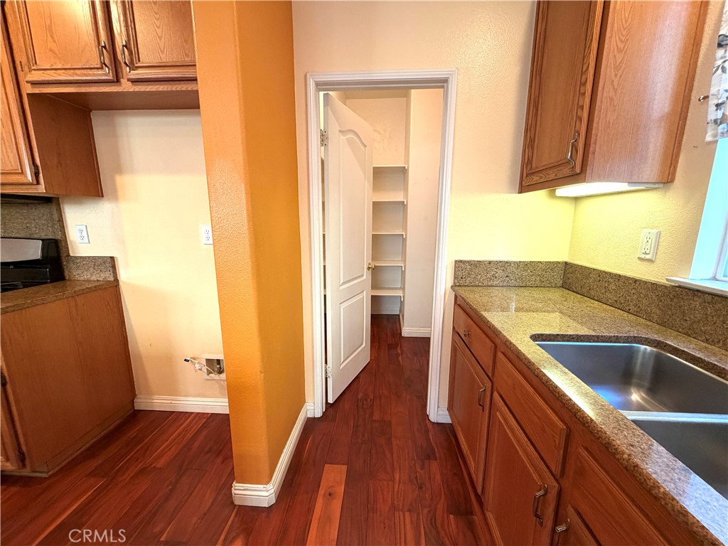 17540 Sagebrush Way Carson, CA 90746 - Photo 7 of 28