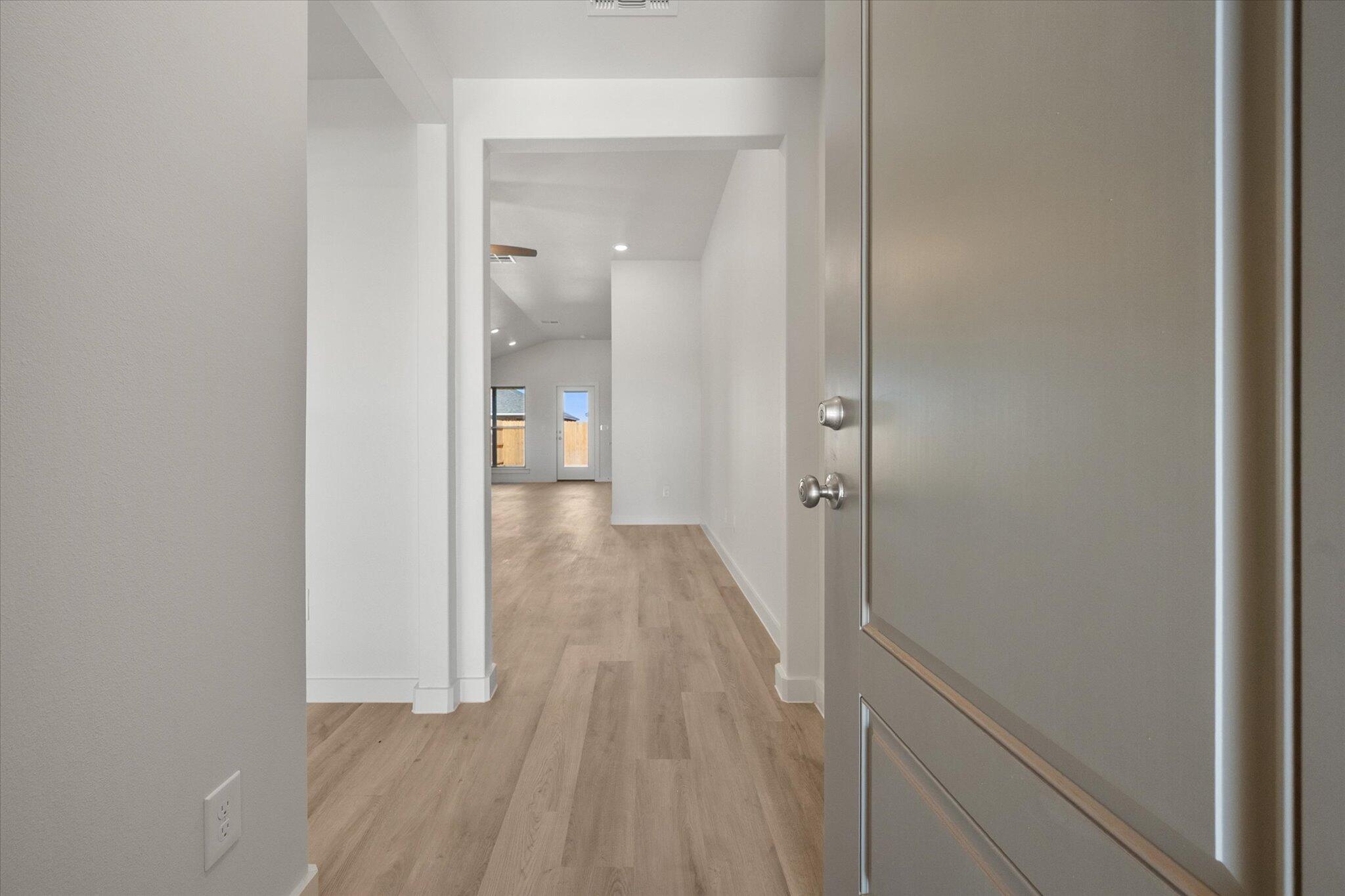 5642 Rice Street Lubbock, TX 79416 - Photo 2 of 24 03-5642 Rice st6385