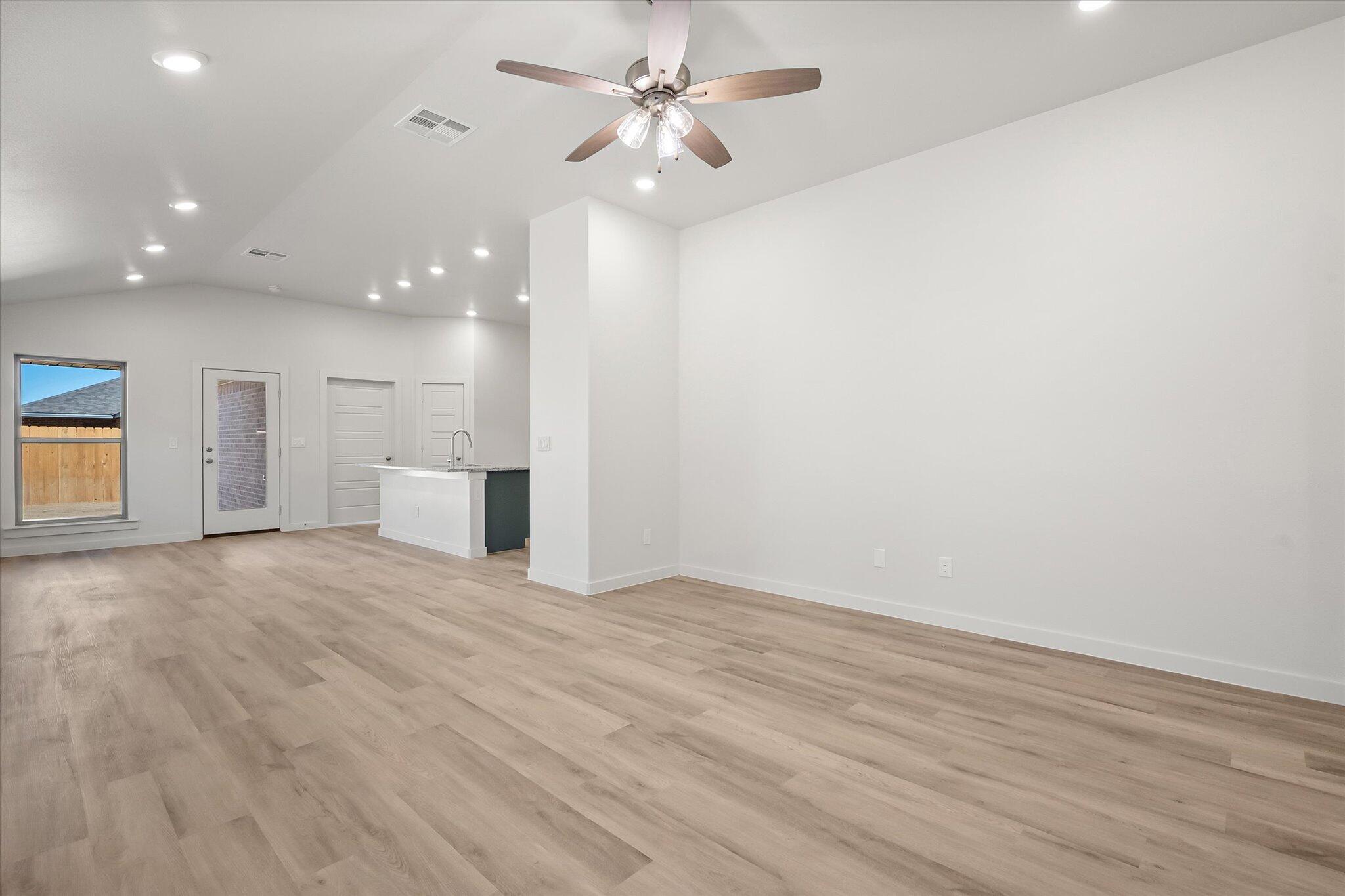 5642 Rice Street Lubbock, TX 79416 - Photo 4 of 24 08-5642 Rice st6413