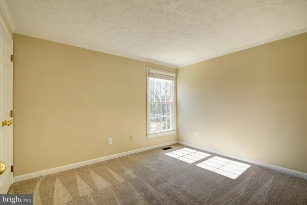 $3,700 | 15900 Fairway Drive, Dumfries, VA 22025