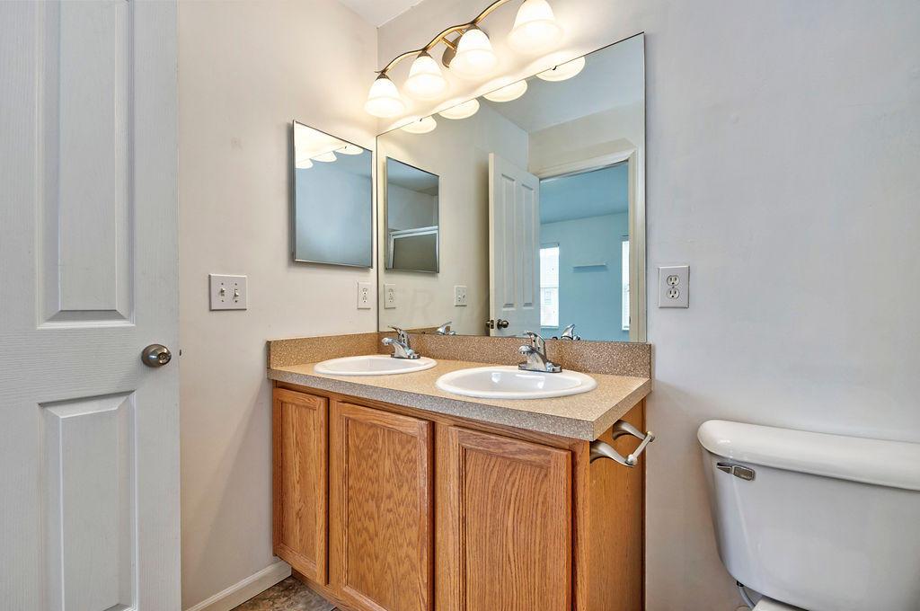 8324 Bruntsfield Road Columbus, OH 43235 - Photo 9 of 25 Gallery Image 9