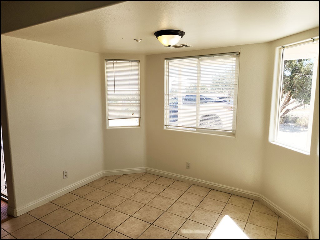 10685 Crystal Aire Road Pinon Hills, CA 92372 - Photo 27 of 48