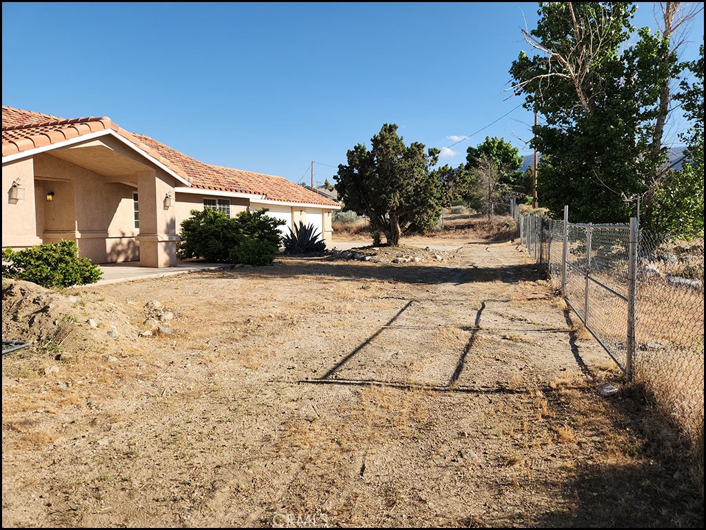 10685 Crystal Aire Road Pinon Hills, CA 92372 - Photo 35 of 48