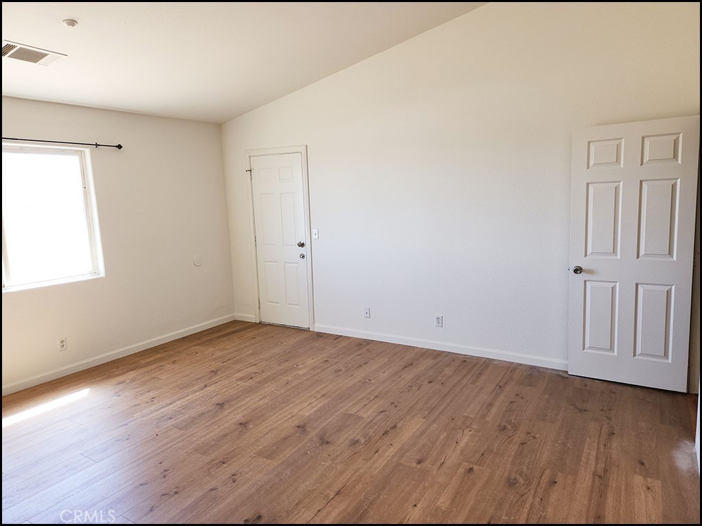 10685 Crystal Aire Road Pinon Hills, CA 92372 - Photo 10 of 48