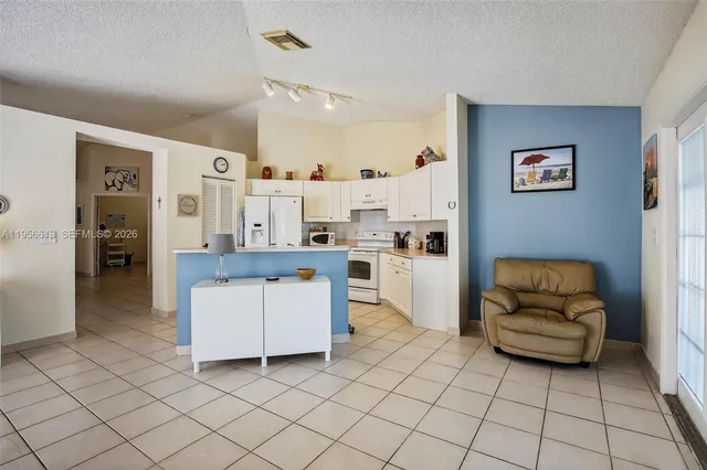 $565,000 | 7306 Northwest 1st Manor, Plantation, FL 33317