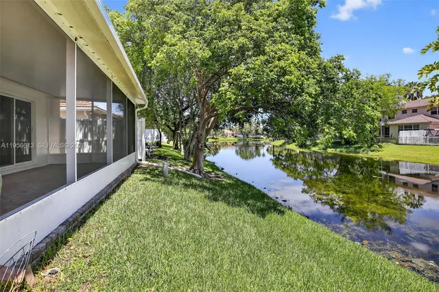 $565,000 | 7306 Northwest 1st Manor, Plantation, FL 33317