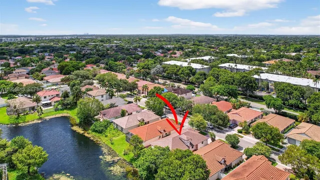 $565,000 | 7306 Northwest 1st Manor, Plantation, FL 33317