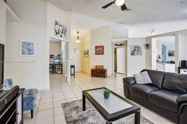 $565,000 | 7306 Northwest 1st Manor, Plantation, FL 33317