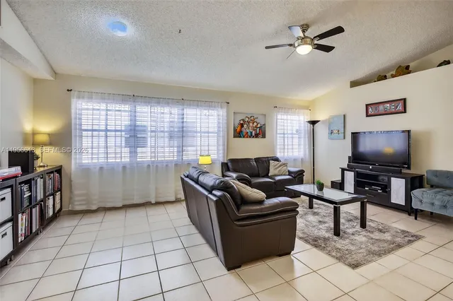 $565,000 | 7306 Northwest 1st Manor, Plantation, FL 33317