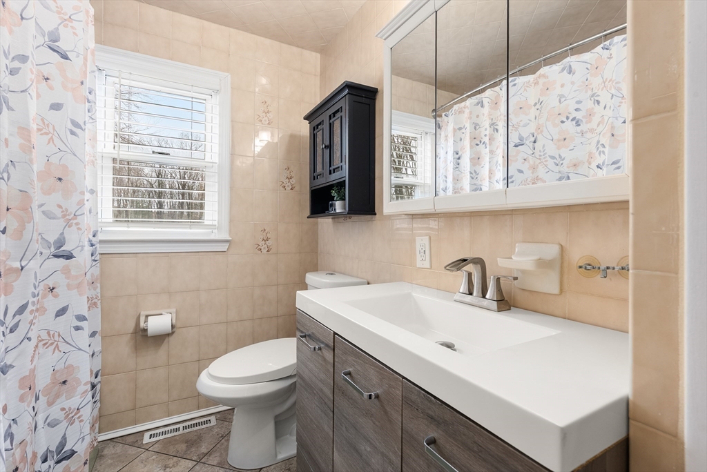 19 New Ludlow Road Granby, MA 01033 - Photo 18 of 31