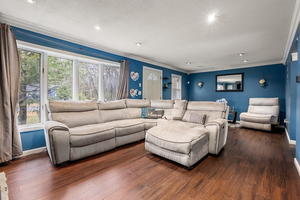 19 New Ludlow Road Granby, MA 01033 - Photo 8 of 31