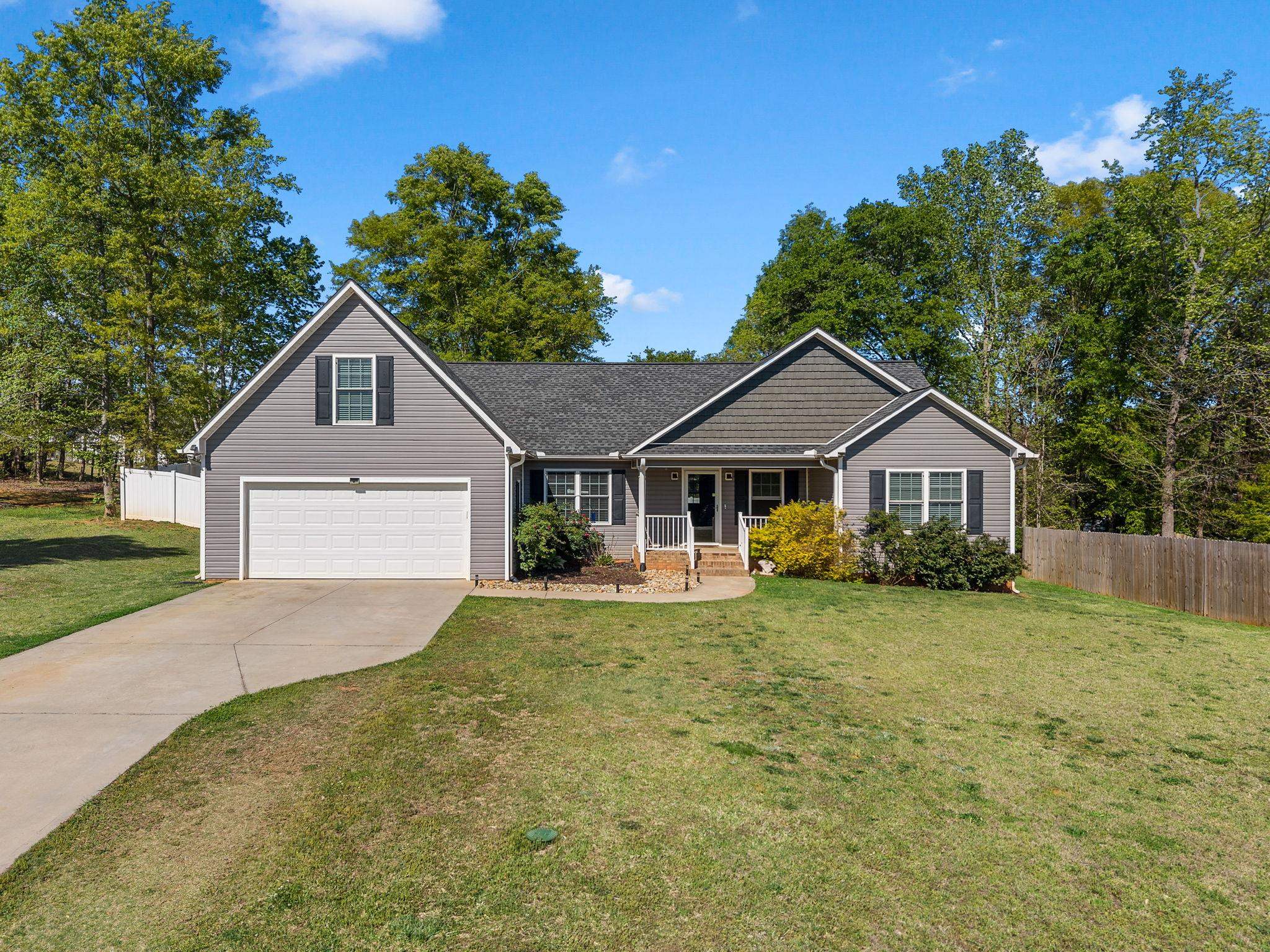 108 Butternut Road Spartanburg, SC 29306 - Photo 1 of 41